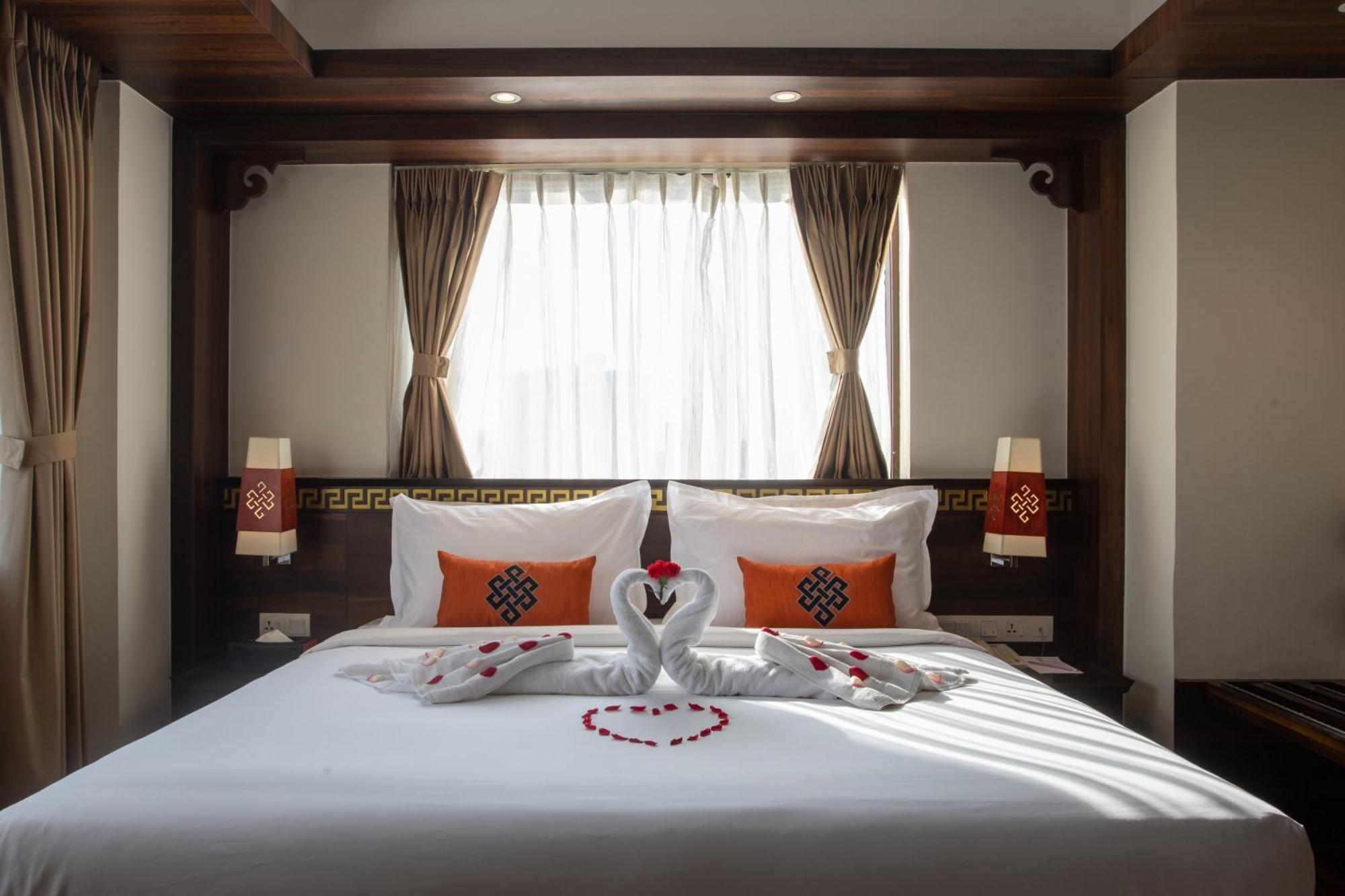 Ramada By Wyndham Kathmandu Dhumbarahi Hotel Eksteriør billede