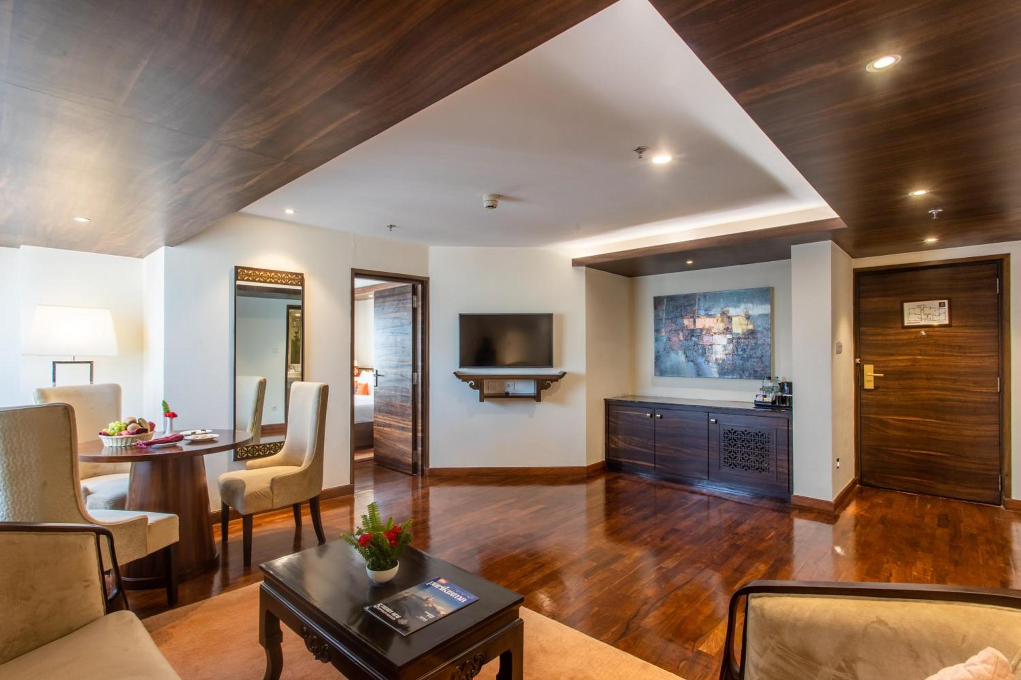 Ramada By Wyndham Kathmandu Dhumbarahi Hotel Eksteriør billede
