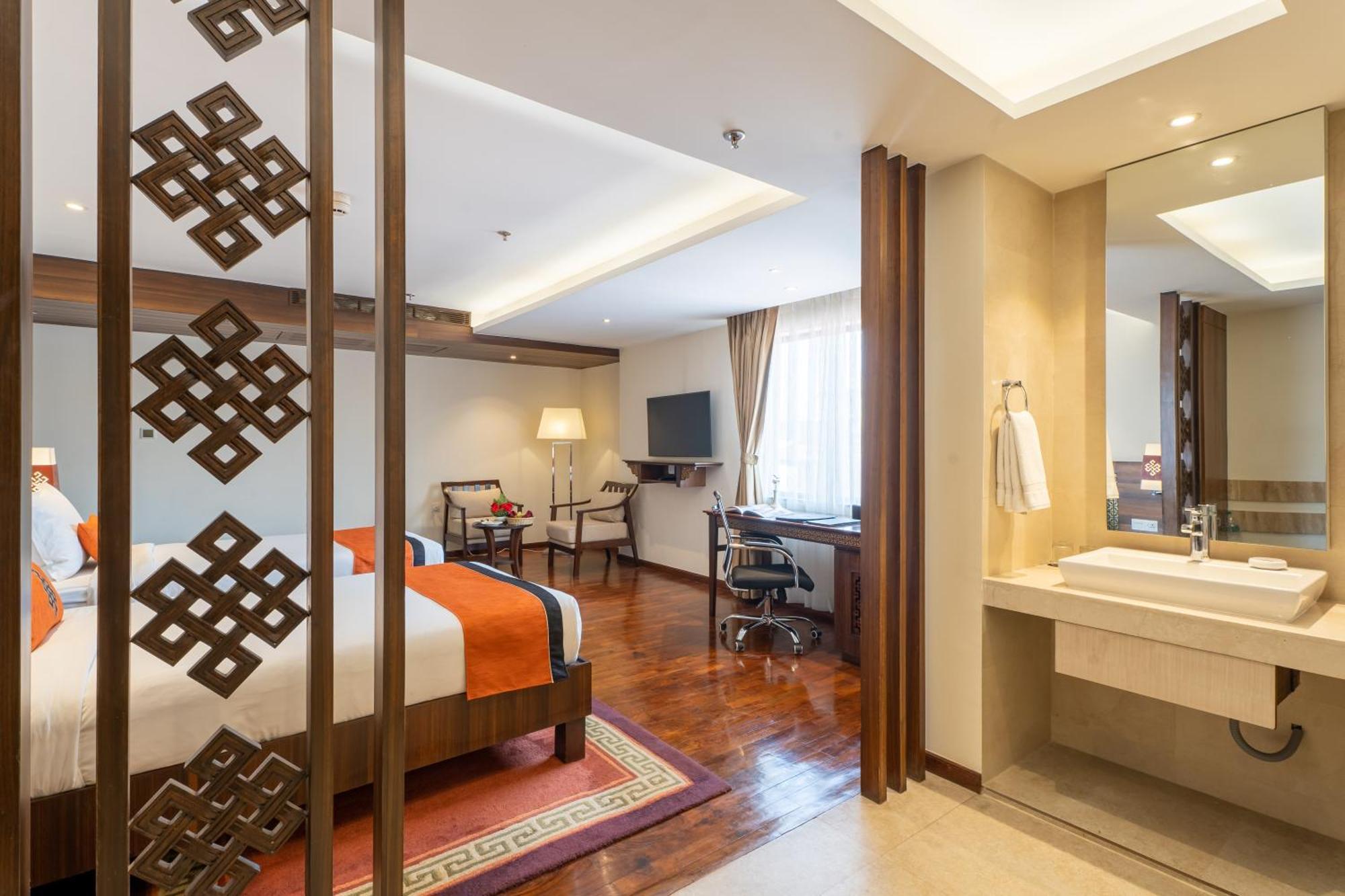 Ramada By Wyndham Kathmandu Dhumbarahi Hotel Eksteriør billede