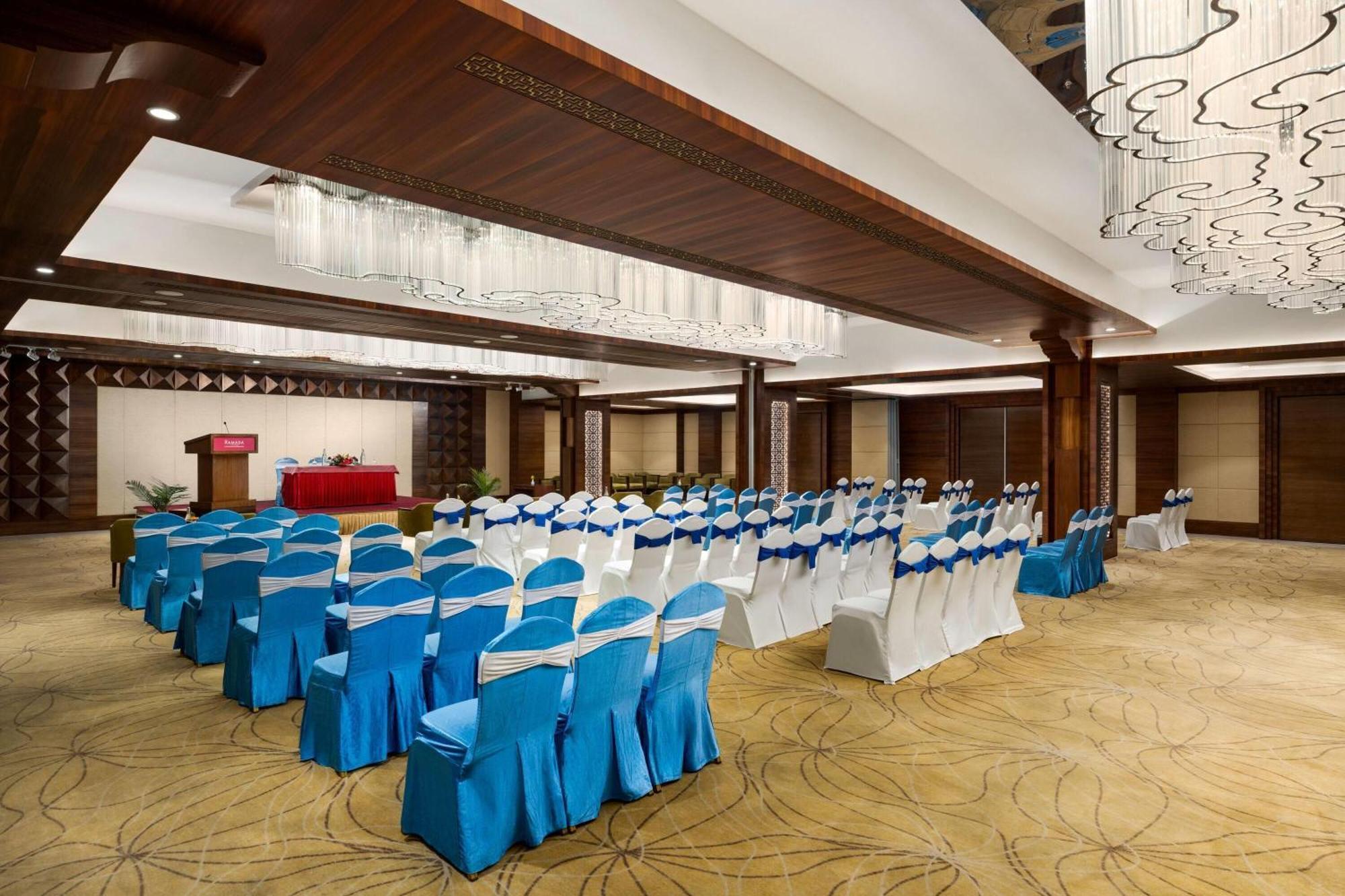 Ramada By Wyndham Kathmandu Dhumbarahi Hotel Eksteriør billede